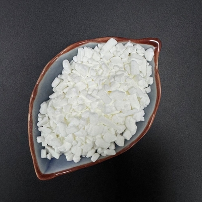 1,2,3-Benzotriazole ((BTA), kristal putih berbentuk jarum, digunakan sebagai anti karat, cairan anti beku, aditif antioksidan