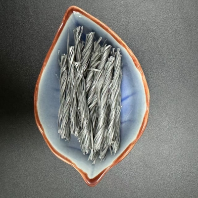 54MM Black Polypropylene PP Twisted Bunchy Fiber Untuk Perkuat Konstruksi Beton