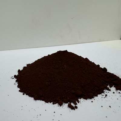 Oksida besi coklat dengan kekuatan pewarnaan yang tinggi untuk cat dan kaca patri