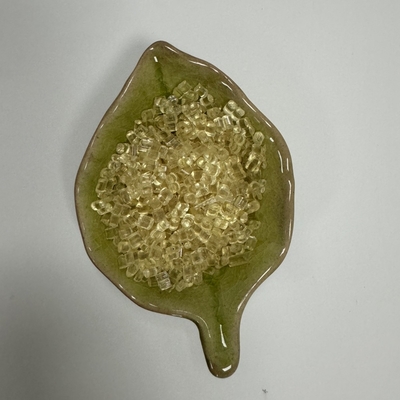 Bahan baku resin plastik kepadatan rendah Granula Injeksi polipropilena klorinasi yang dimodifikasi