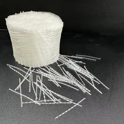 Aditif Teknik Sipil PP Makro Serat Bentuk Gelombang 24-60mm Untuk Perkuat Semen Dan Anti-Carcking