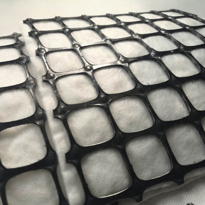 150gsm Geotextile polypropylene PP Biaxial Geogrid Untuk Stabilisasi Lereng 30-30kN / M